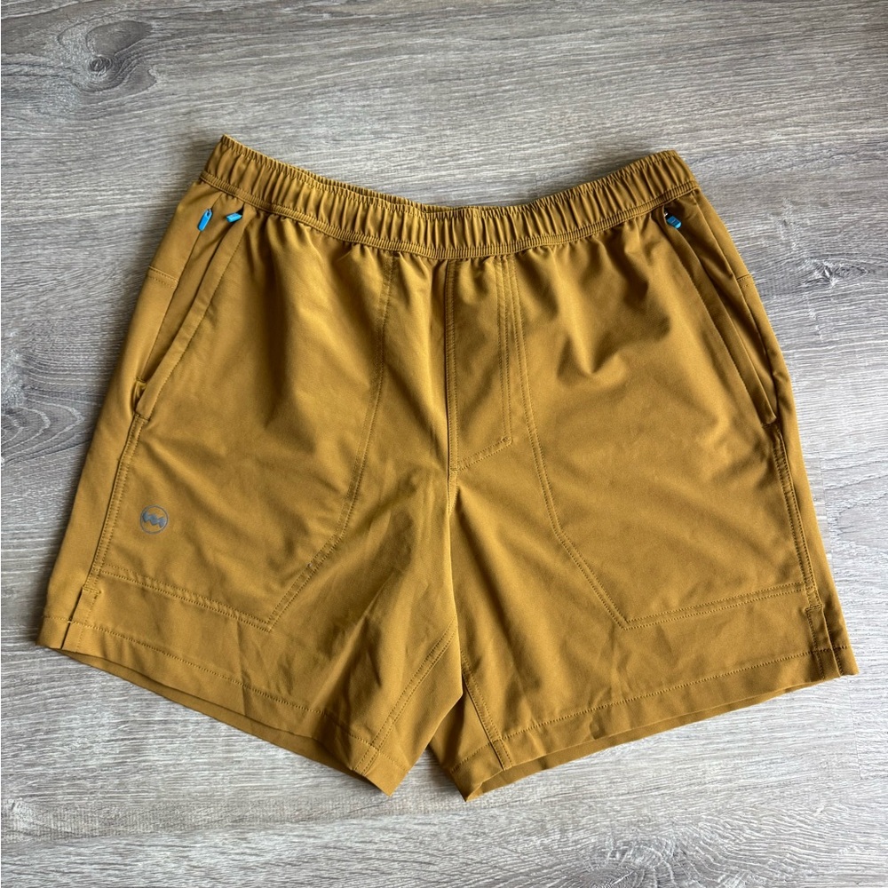 Men’s Janji shorts 6”. Unlined